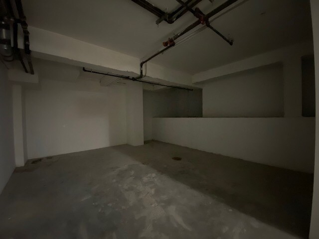 More Photos Of 196 Stanton St, New York Multifamily For Sale