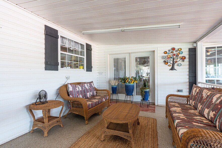 More Photos Of 464779 E 1070 Rd, Sallisaw Flex For Sale