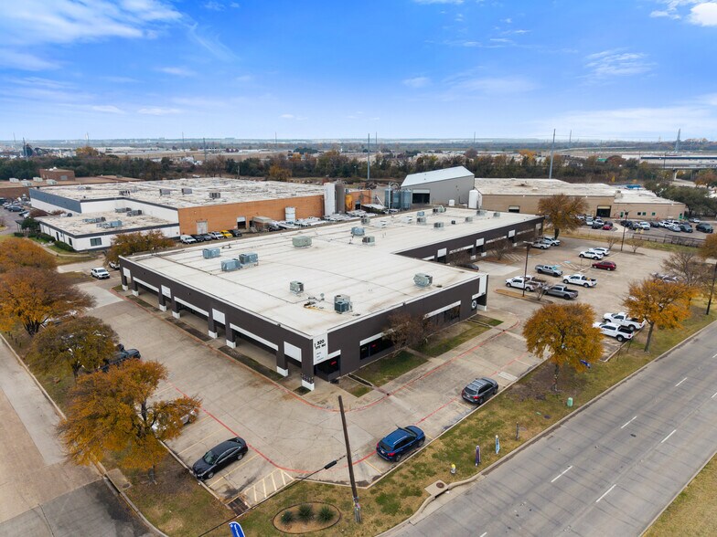 More Photos Of 310-320 Regal Row, Dallas Industrial For Lease