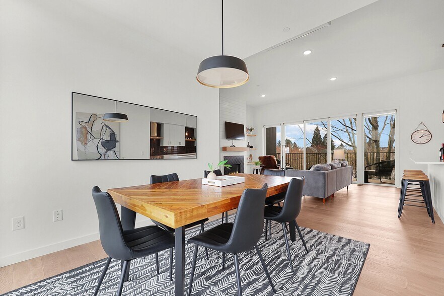 More Photos Of 1375 N Wygant ST, Portland Apartments For Sale