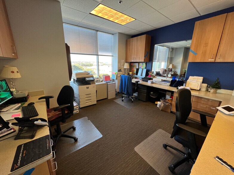 More Photos Of 12319 N Mopac Expy, Austin Medical For Sale