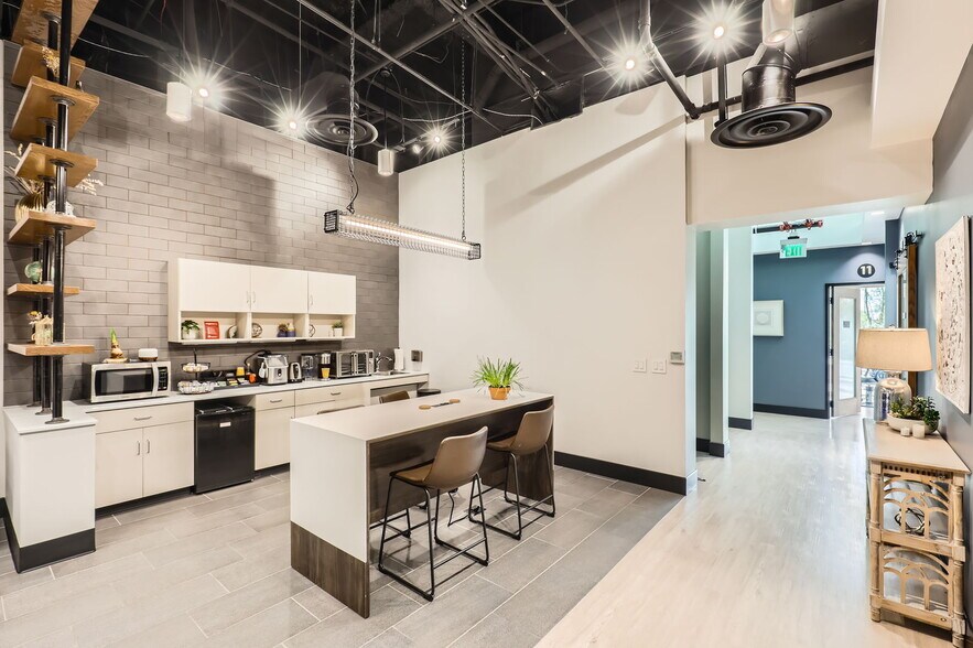 More Photos Of 3000 E 1st Ave, Denver Storefront Retail Office For Lease