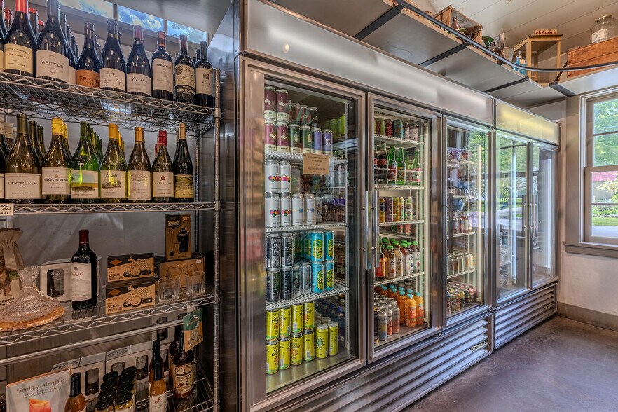 More Photos Of 305 Main St, Peru Restaurant For Sale