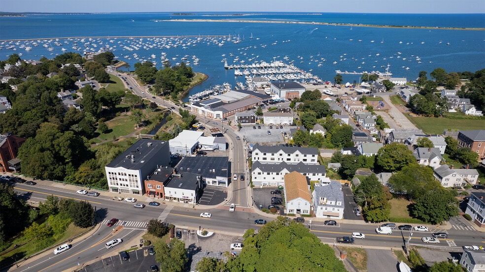 More Photos Of 10 Water St, Plymouth Apartments For Sale