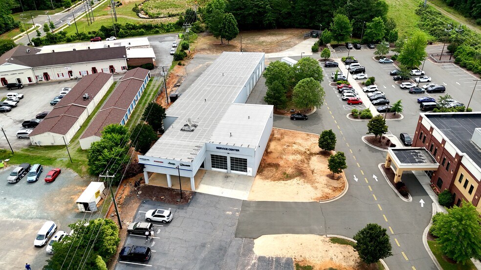 More Photos Of 259 S Churton St, Hillsborough Light Manufacturing For Sale