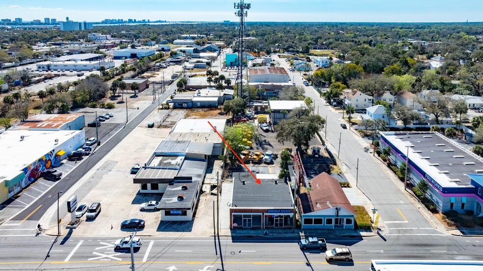 More Photos Of 517-519 W International Speedway Blvd, Daytona Beach Freestanding For Sale