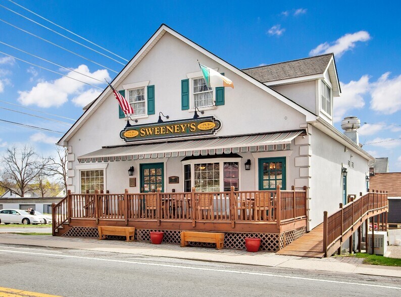 More Photos Of 33 Orange Ave, Walden Restaurant For Sale