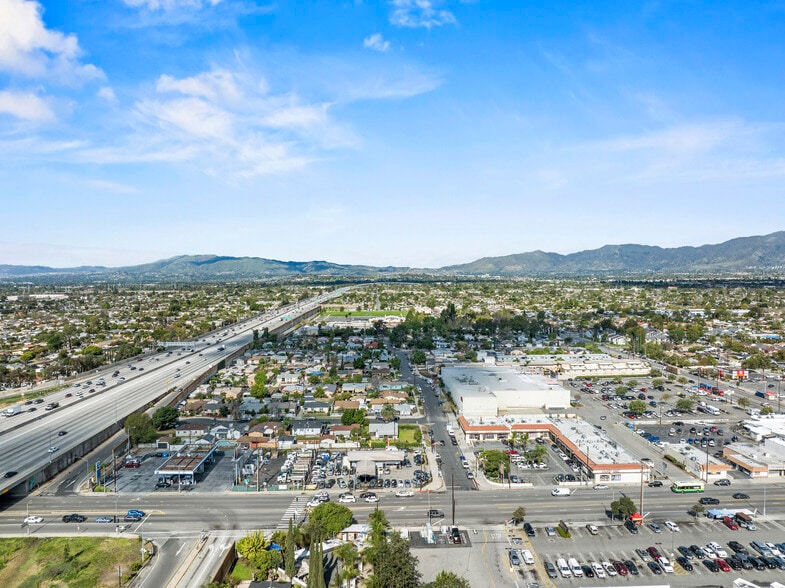 More Photos Of 13235-13243 Osborne St, Arleta Land For Lease