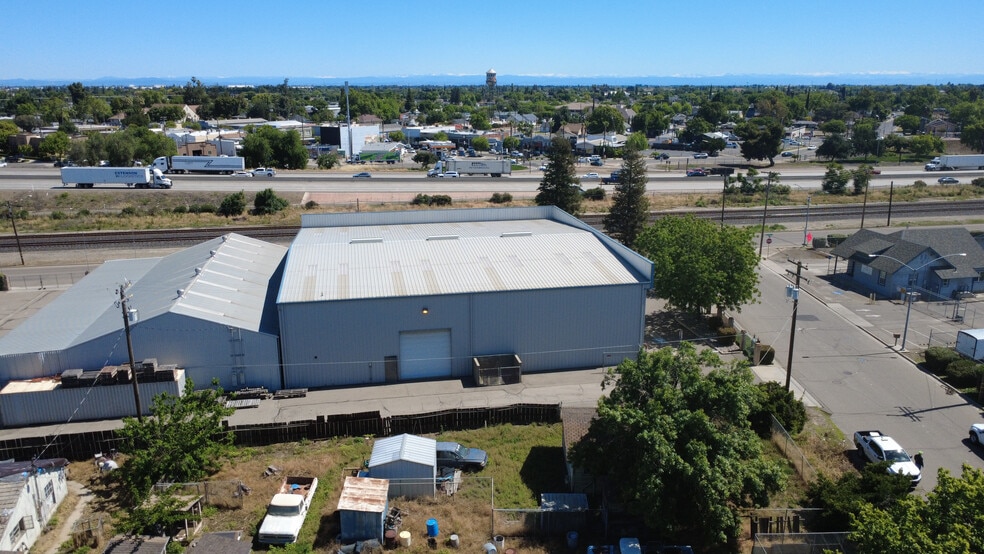 More Photos Of 2219 Hackett Rd, Ceres Warehouse For Sale