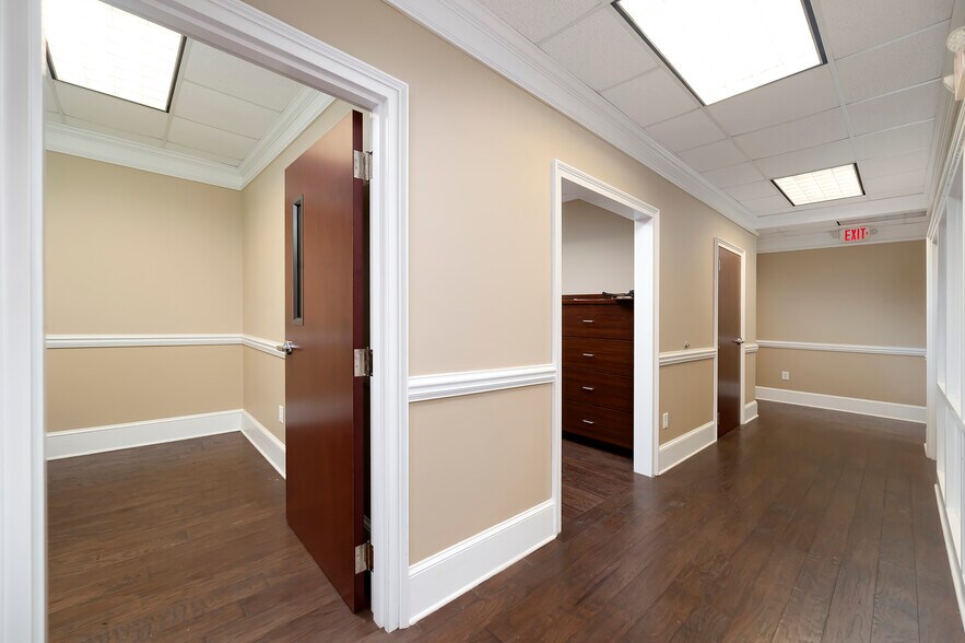 More Photos Of 4611 Ivey Dr, Macon-Bibb Office For Lease