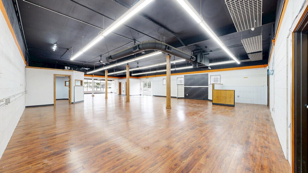 More Photos Of , Loveland General Retail For Sale