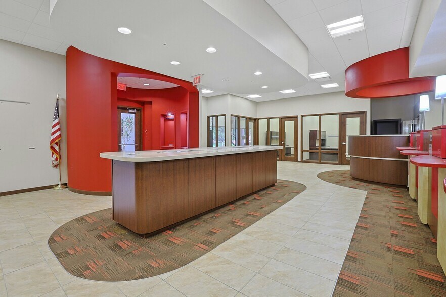 More Photos Of 1-3 Cavalry Dr, New City Storefront Retail Office For Lease