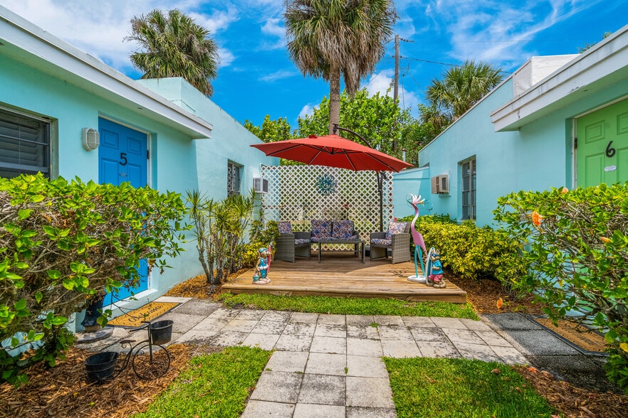 More Photos Of 11450 S Indian River Dr, Sebastian Hotel For Sale