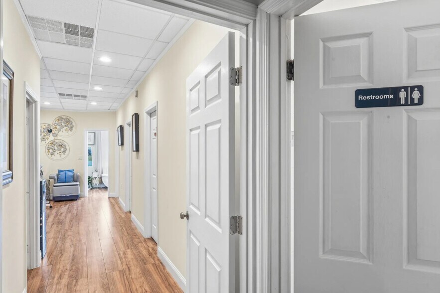 More Photos Of 503 Maple Ave W, Vienna General Retail For Sale