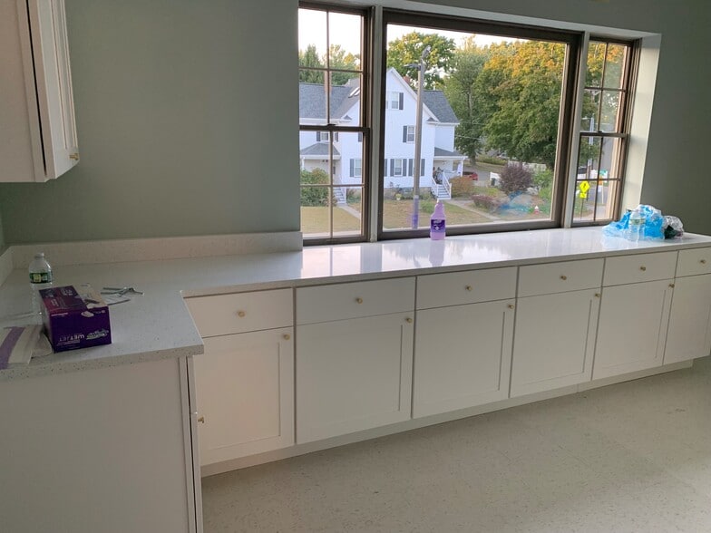 More Photos Of 277 Linden St, Wellesley Office For Lease
