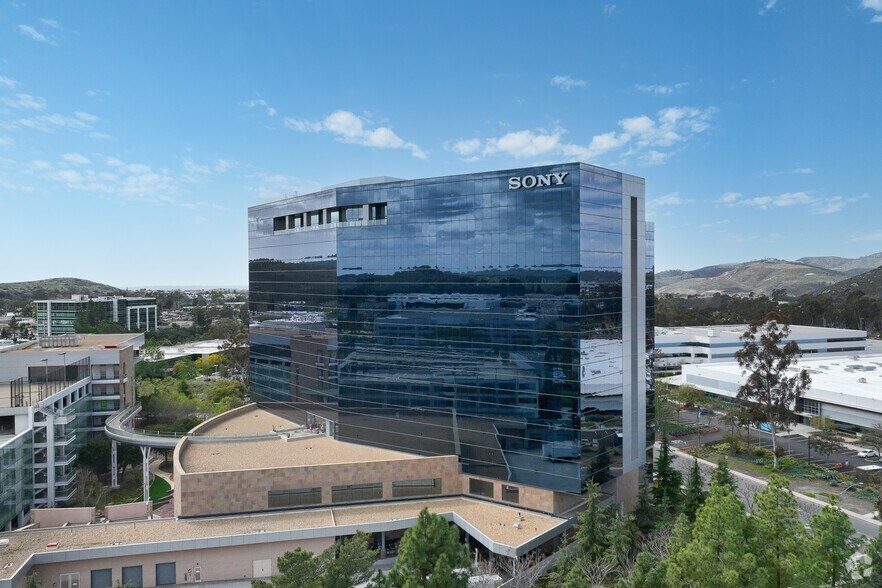 More Photos Of 16535 Via Esprillo, San Diego Office For Sale