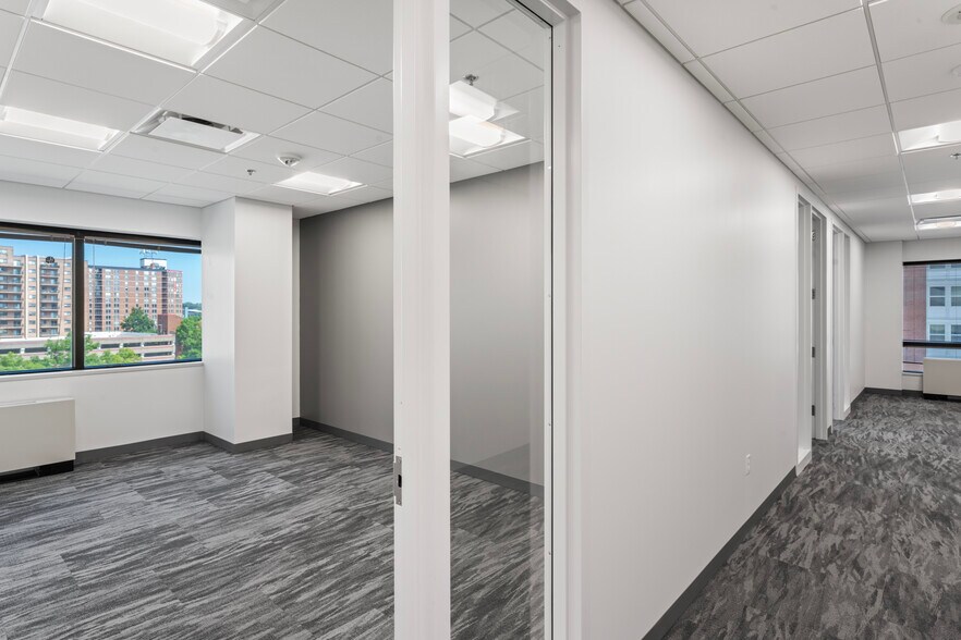 More Photos Of 8455 Colesville Rd, Silver Spring Office For Lease