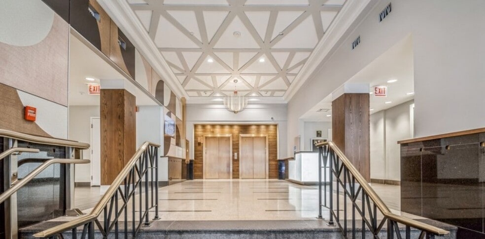 More Photos Of 549 W Randolph St, Chicago Office For Lease
