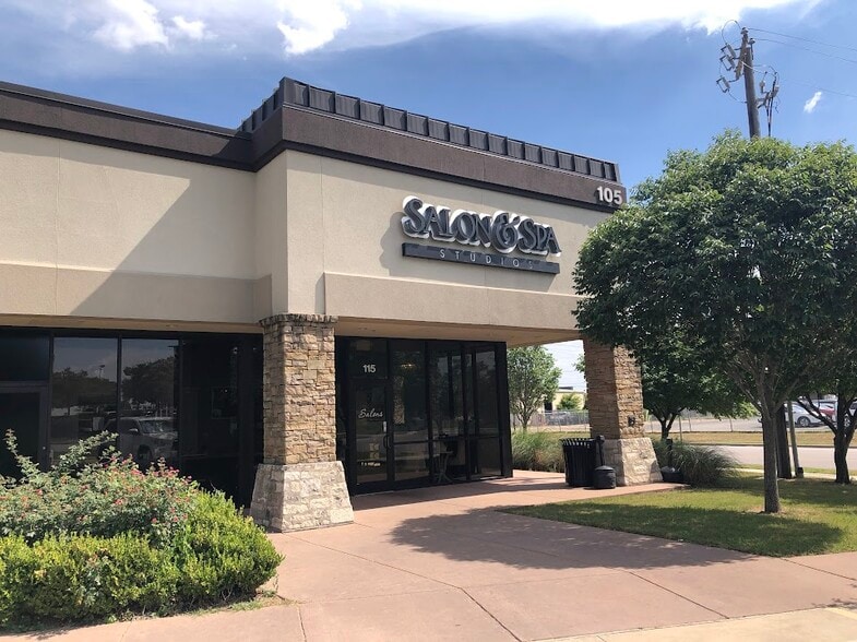 More Photos Of 105 E Old Settlers Blvd, Round Rock Unknown For Lease