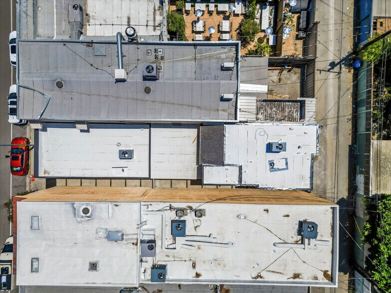 More Photos Of 11488 Burbank Blvd, North Hollywood Flex For Sale