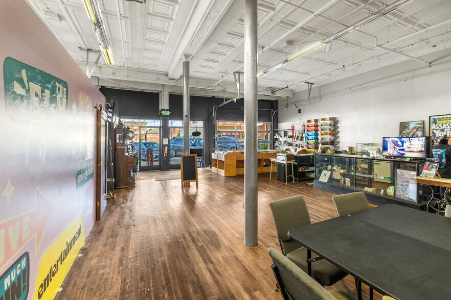 More Photos Of 120 N Elm St, Henderson Storefront Retail Residential For Sale