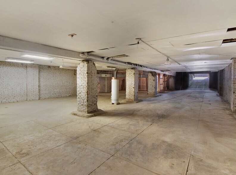 More Photos Of 350 W Front St, Byers Freestanding For Sale