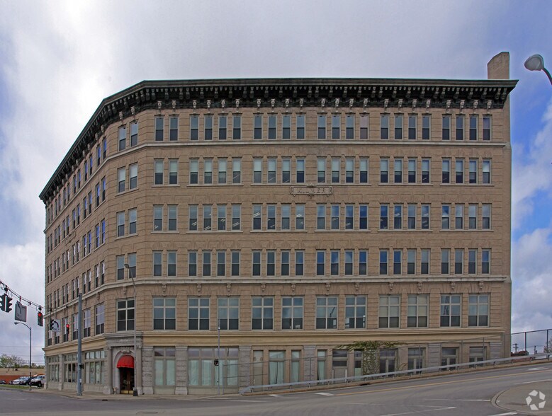 More Photos Of 31 Lewis St, Binghamton Office For Lease