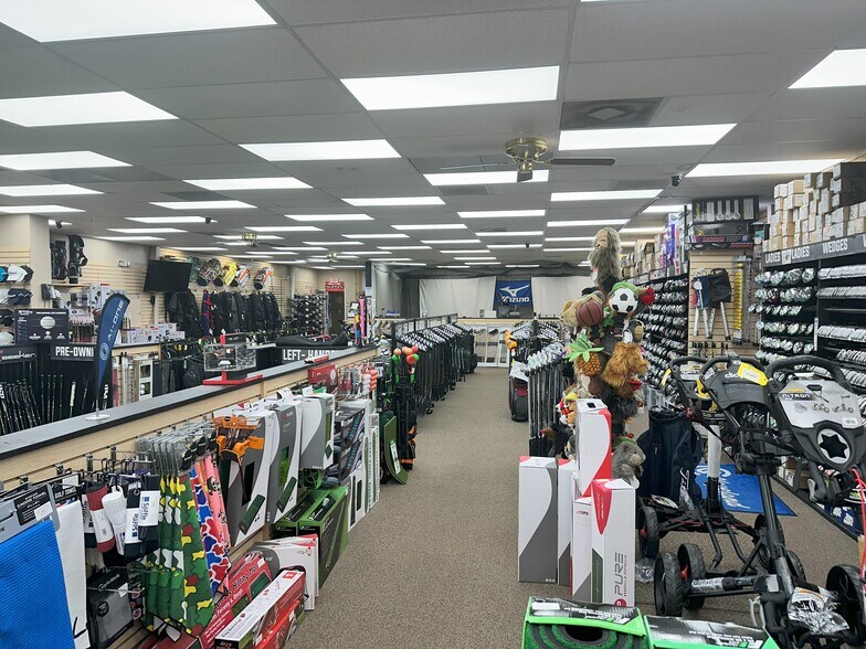 More Photos Of 11120 S Cleveland Ave, Fort Myers Freestanding For Lease