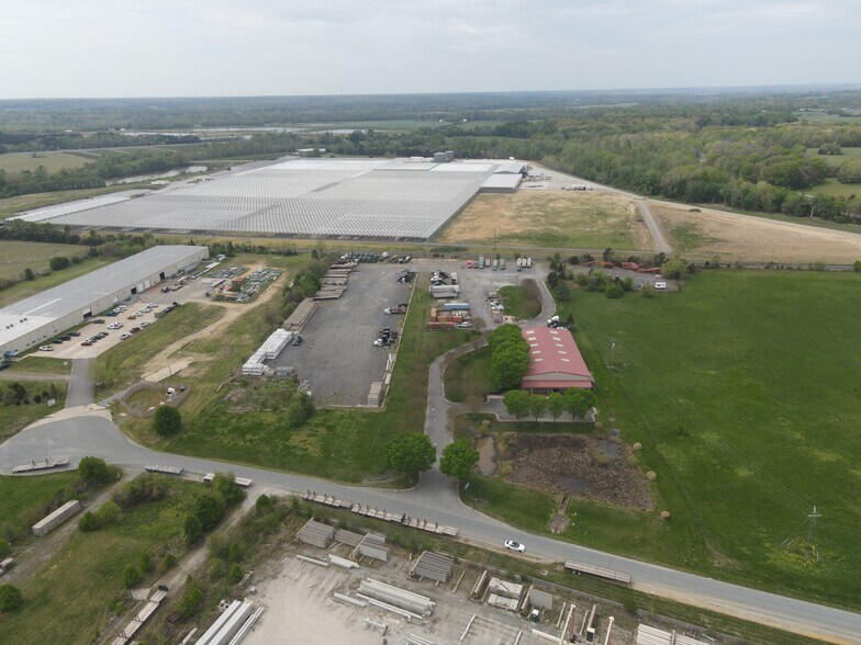 More Photos Of 11084 Dennis W Kerns Pky, King George Warehouse For Sale