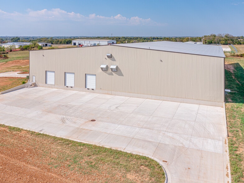 More Photos Of 8032 Industrial Dr, Shawnee Warehouse For Sale