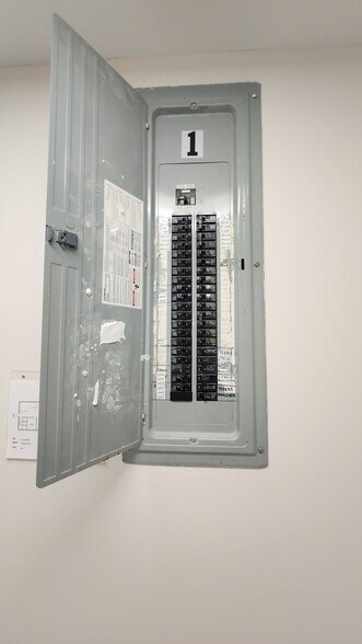 More Photos Of 9601 SW 40th St, Miami Medical For Lease