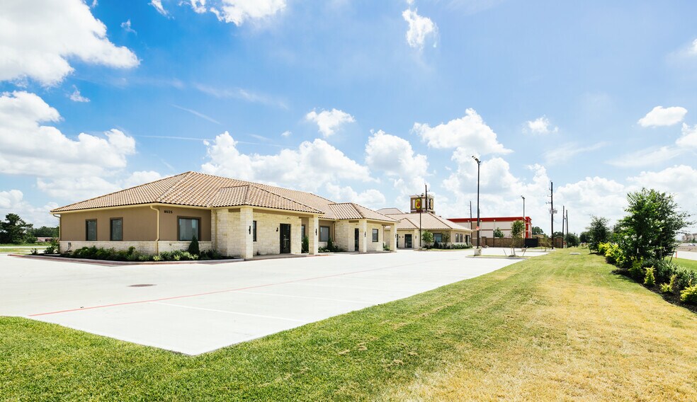 More Photos Of 8525 N Sam Houston Pkwy E, Humble Office Residential For Sale