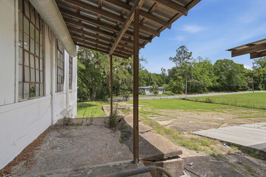 More Photos Of 765 E Washington St, Monticello Auto Repair For Sale