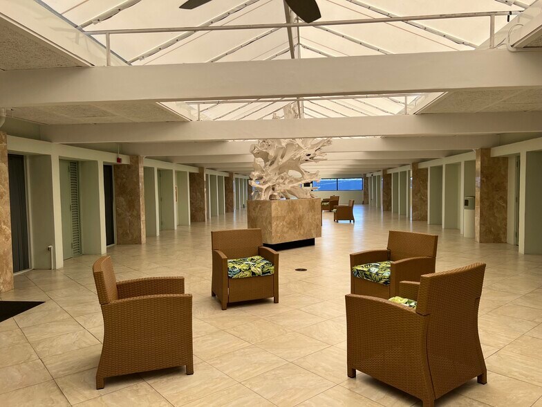 More Photos Of 4101 NW 3rd Ct, Plantation Medical For Lease
