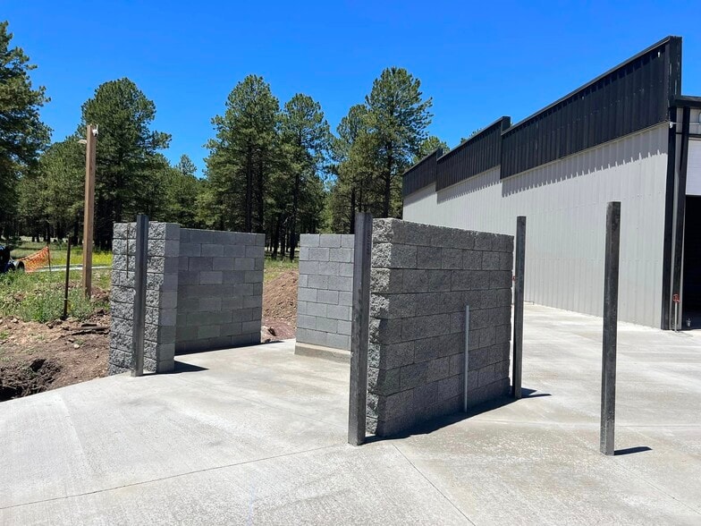 More Photos Of 5590 Dark Sky, Flagstaff Self Storage For Sale