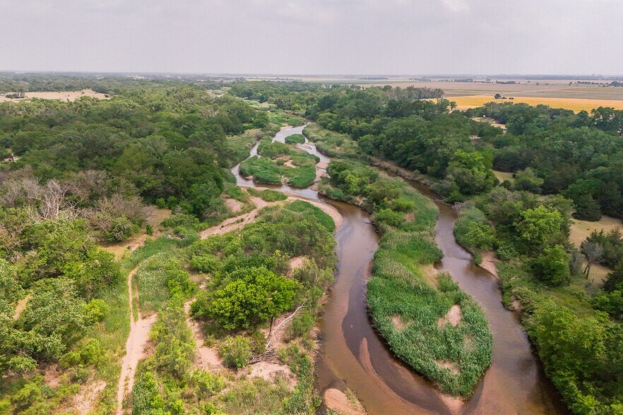 More Photos Of 9111 Long View Road, Burrton Land For Sale