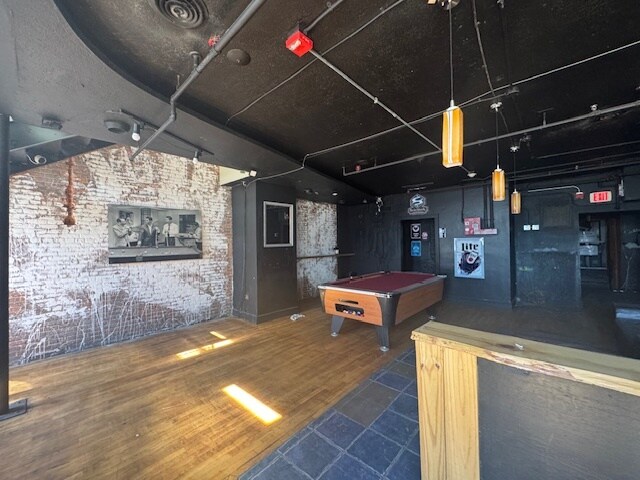 More Photos Of 188 Main St, Burlington Restaurant For Lease