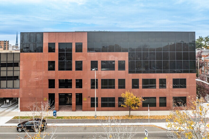 More Photos Of 700 State St, New Haven Office For Lease