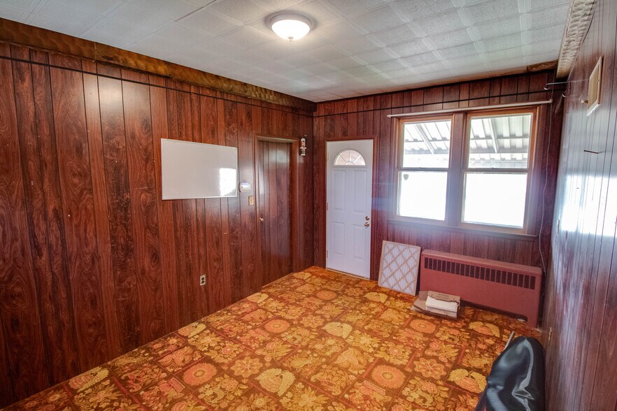 More Photos Of 27161 State Highway 3, Godfrey General Retail For Lease