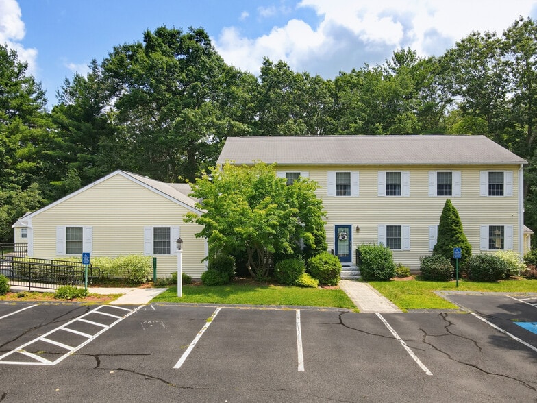 More Photos Of 620 Washington St, Franklin Medical For Sale
