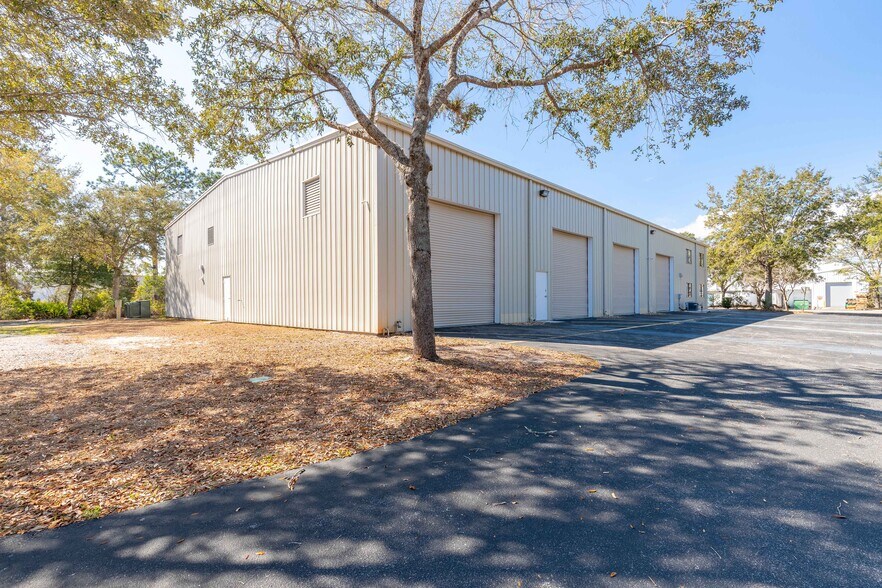 More Photos Of 3 East Tower Circle, Ormond Beach Warehouse For Sale