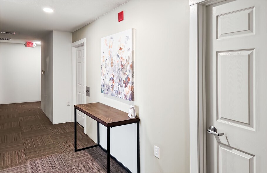 More Photos Of 2563 Development Dr, Green Bay Coworking Space