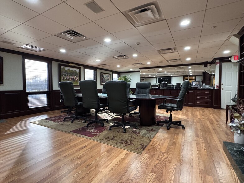 More Photos Of 265 Newbury St, Peabody Office For Lease