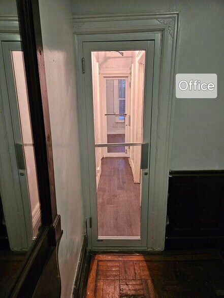 More Photos Of 43 Hawthorne St, Brooklyn Apartments For Lease