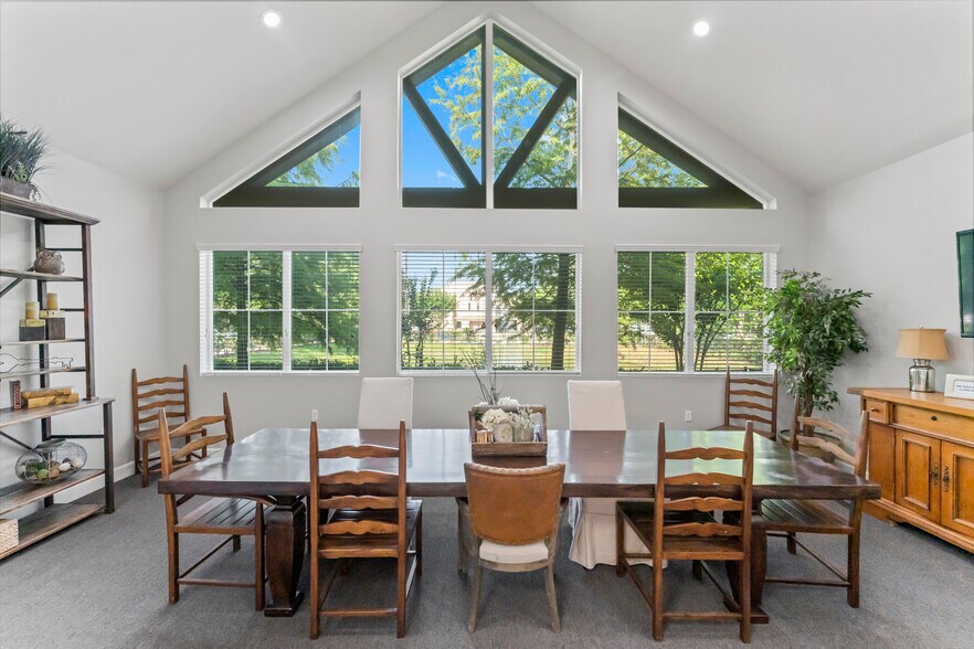 More Photos Of 26203 Oak Ridge Dr, Spring Office For Sale