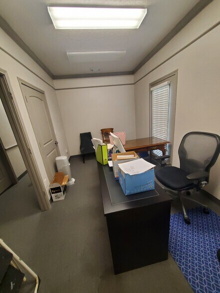 More Photos Of 1700 FM 517 Rd E, Dickinson Loft Creative Space For Lease