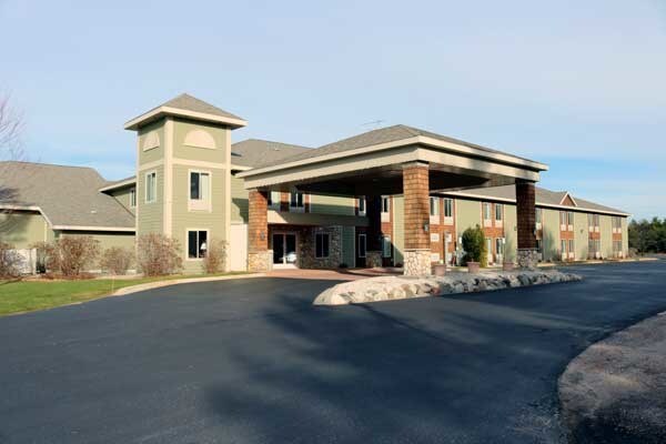 Primary Photo Of 1600 N US Highway 31, Pellston Hotel For Sale