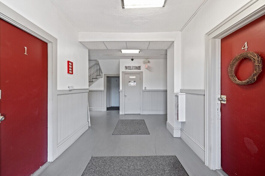 More Photos Of 524 Sunapee St, Newport Apartments For Sale