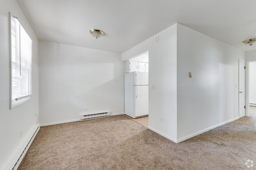 550 E Cass St, Schoolcraft, MI 49087 Apartments For Sale