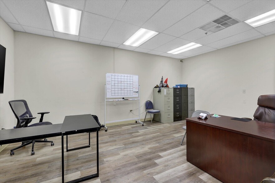 More Photos Of 5118 Innovation Way, Chambersburg Warehouse For Lease